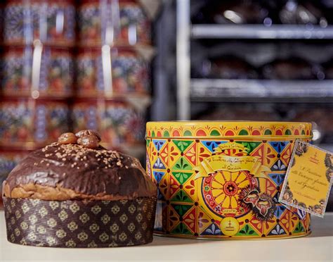 panettone boite dolce gabbana|dean ung dolce and gabbana.